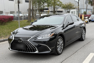 雷克萨斯ES 2023款 200 卓越版