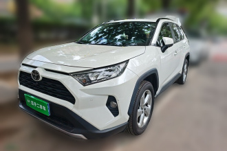 丰田 RAV4荣放 2020款 2.0L CVT两驱风尚版