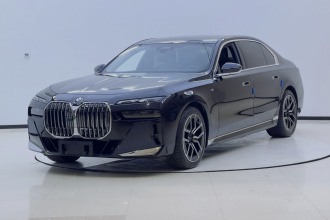 宝马7系 2023款 735Li M运动套装