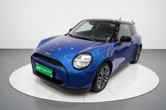 电动MINI COOPER 2024款 456km COOPER E 经典派