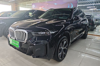 宝马X5 2023款 xDrive 30Li 尊享型M运动曜夜套装