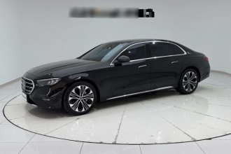 奔驰E级 2025款 改款 E 300 L 豪华型