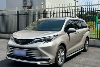 丰田 赛那SIENNA 2021款 2.5L混动 铂金版
