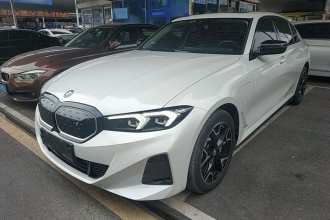 宝马i3 2024款 eDrive 40 L 曜夜套装