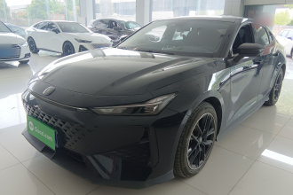 长安UNI-V 2024款 1.5T 尊贵型