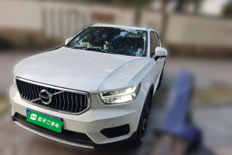 沃尔沃XC40 2022款 T4 四驱智远豪华版