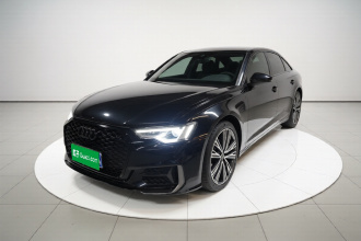 奥迪A6L 2022款 45 TFSI quattro 臻选动感型