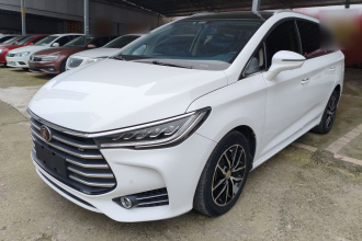 比亚迪 宋MAX 2017款 1.5T 自动智联尊贵型 7座