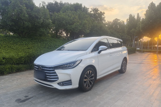 比亚迪 宋MAX 2019款 1.5T 自动智联睿逸天窗型 6座 国VI