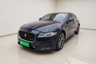 捷豹XFL 2022款 XFL 2.0T P250 两驱精英运动版