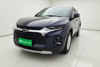 雪佛兰 开拓者 2022款 轻混 650T 7座 型版