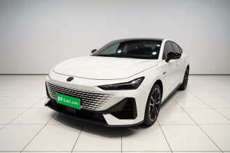 长安UNI-V 2022款 1.5T 尊贵型