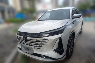 长安CS75 PLUS 2023款 第三代 1.5T 自动尊贵型