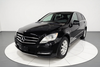 奔驰R级 2017款 R 320 4MATIC 商务型臻藏版