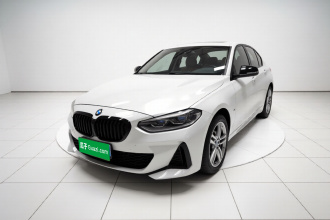 宝马1系 2021款 改款 120i M运动曜夜版