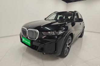 宝马X5 2025款 xDrive 30Li 尊享型M运动曜夜套装