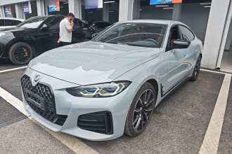 宝马4系 2022款 425i Gran Coupe M运动曜夜套装