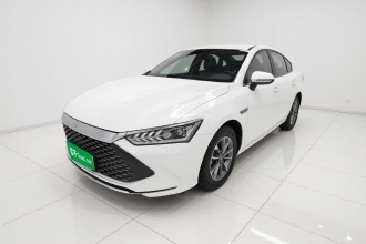 比亚迪 秦PLUS 2024款 荣耀版 DM-i 55KM领先型