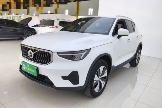 沃尔沃XC40 2024款 B3 智远豪华版