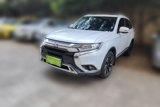 三菱 欧蓝德 2019款 2.0L 两驱畅享版 5座 国VI