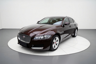 捷豹XFL 2018款 XFL 2.0T 200PS 精英版