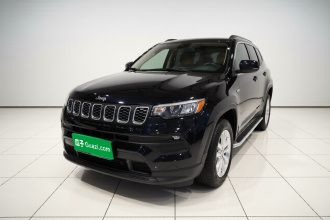 Jeep 指南者 2021款 220T 自动精英版