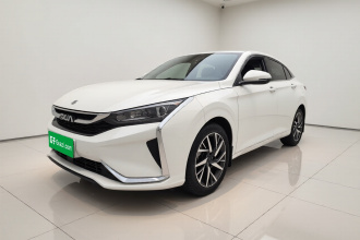 东风风神 奕炫 2020款 230T 自动炫目赛道版