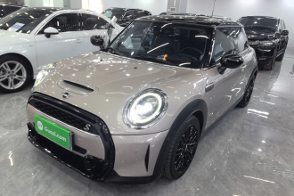 MINI 2022款 2.0T COOPER S 经典派