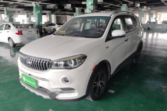 SWM斯威汽车 SWM斯威X7 2016款 1.8L 手动豪华型 7座