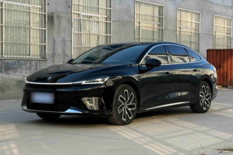 宝骏享境 2025款 插混 140km豪华版