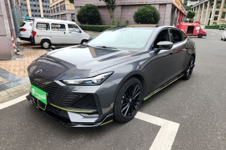 长安UNI-V 2022款 1.5T 运动版