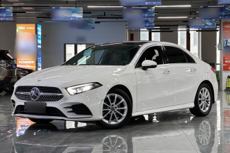 奔驰A级 2019款 改款 A 200 L 运动轿车