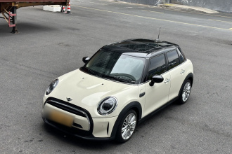 MINI 2022款 1.5T COOPER 经典派 五门版