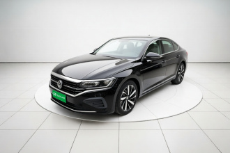 大众 帕萨特 2025款 出众款 380TSI 龙腾版