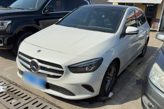 奔驰B级 2020款 B 200 动感型