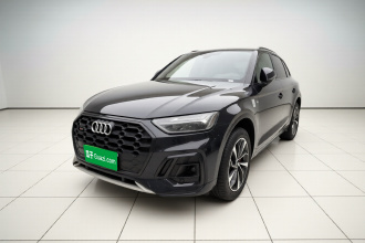 奥迪Q5L 2025款 40 TFSI 豪华动感型