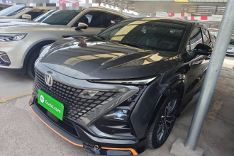 长安UNI-T 2022款 1.5T 尊贵型