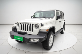 Jeep 牧马人 2019款 2.0T Sahara 四门版 国VI