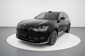 鸿蒙智行 问界M9 2025款 增程 Ultra版 52kWh 5座版 (192线激光雷达）