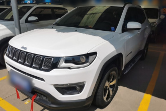 Jeep 指南者 2017款 200T 自动家享版