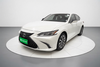 雷克萨斯ES 2022款 300h 卓越版