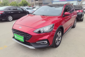 福特 福克斯Active 2020款 EcoBoost 180 自动劲潮型