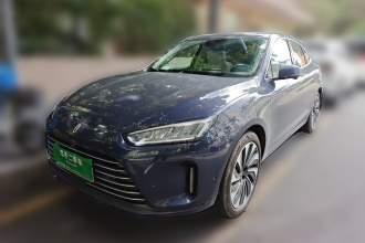 鸿蒙智行 问界M5 2022款 增程后驱标准版