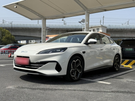 比亚迪 海豹06新能源 2025款 DM-i 智驾版 120KM旗舰型