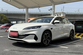 比亚迪 海豹06新能源 2025款 DM-i 智驾版 120KM旗舰型
