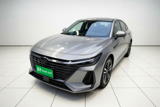 奇瑞 艾瑞泽8 2025款 2.0T DCT劲