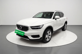 沃尔沃XC40 2022款 T4 四驱智行时尚版