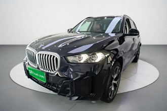 宝马X5 2023款 xDrive 30Li 尊享型M运动曜夜套装