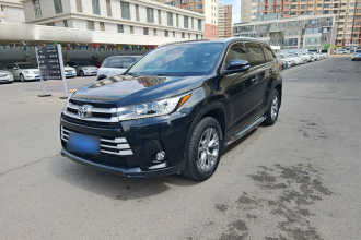 丰田 汉兰达 2018款 2.0T 两驱精英版 7座 国VI