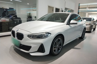 宝马1系 2021款 改款 120i M运动版